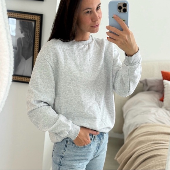 Topshop Tops - Topshop Light Gray Crewneck Sweatshirt